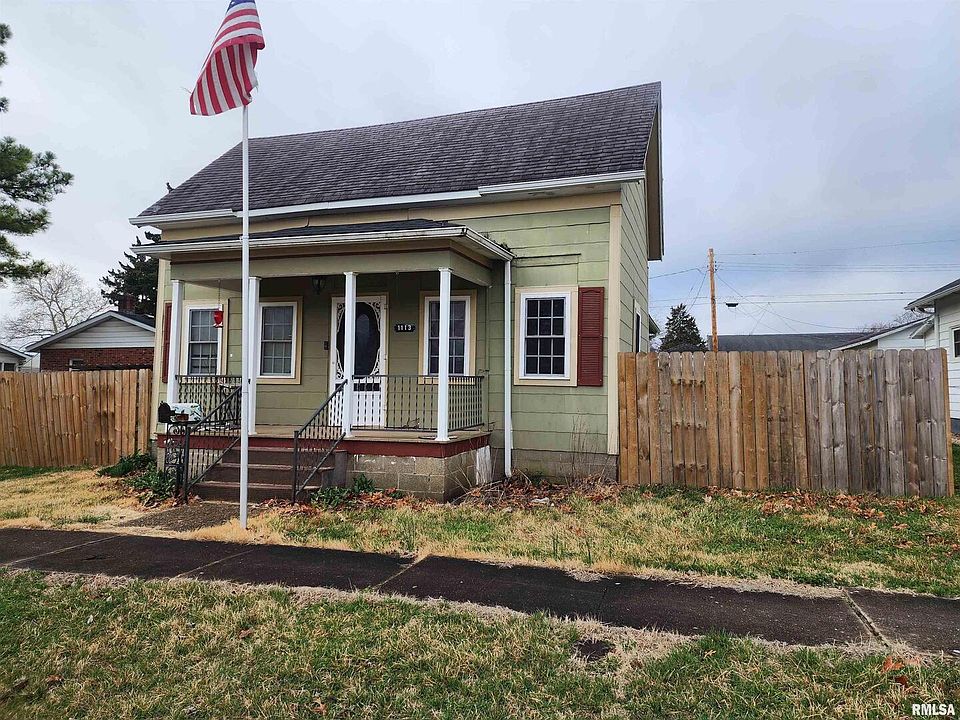 1st image of 1113 1st St