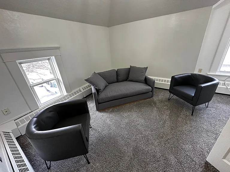 335 N 100 E — Photo 4