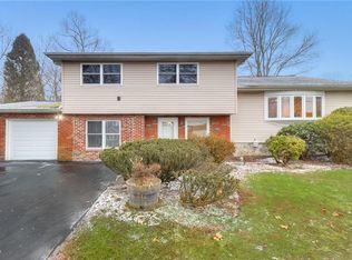 12 Bridle Rd, Spring Valley, NY 10977