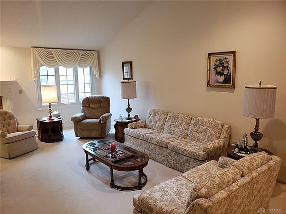 3rd image of 2591 Vienna Estates Dr