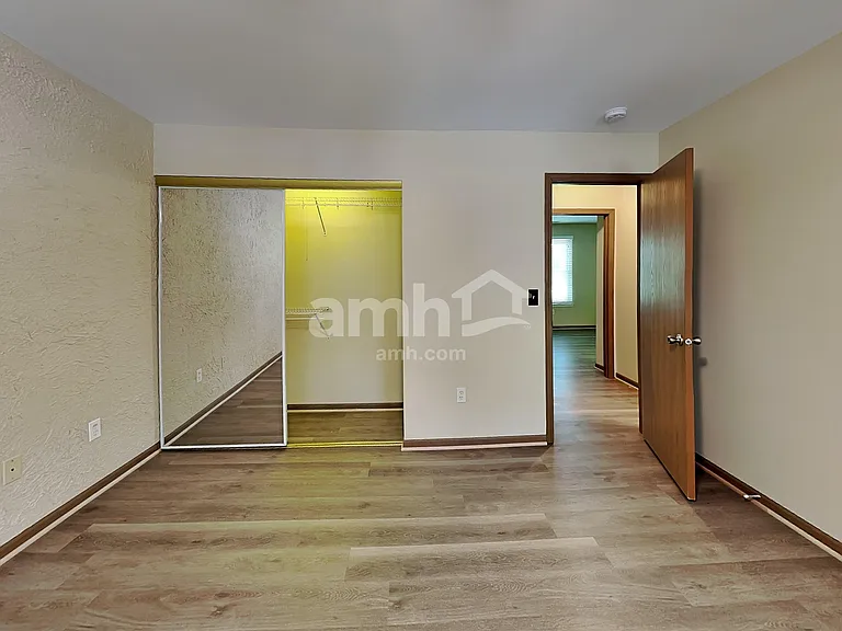 21216 W Chastworth Ln — Photo 11
