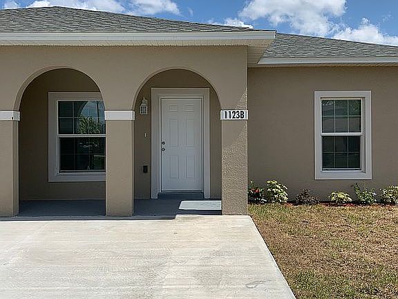 2nd image of 1123 Normandy Dr