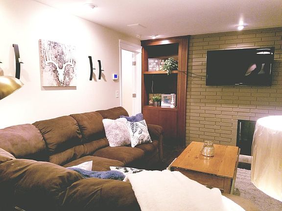 3rd image of 1235 14th Avenue Fi