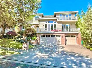 8709 SW Marseilles Dr, Beaverton, OR 97007