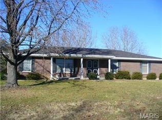 11 Trailside Dr, Lake Saint Louis, MO