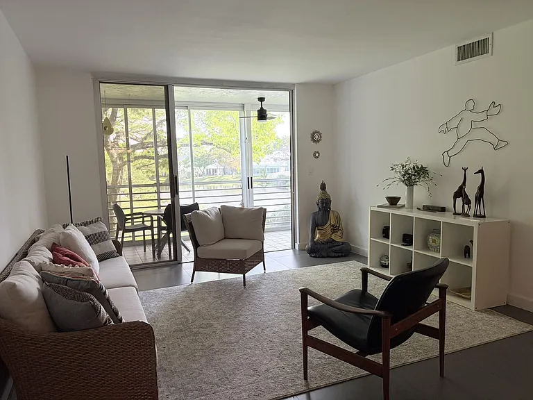 3503 Oaks Way #202 — Photo 13