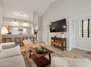 308 Crescent Spring Dr, Louisville, KY 40206