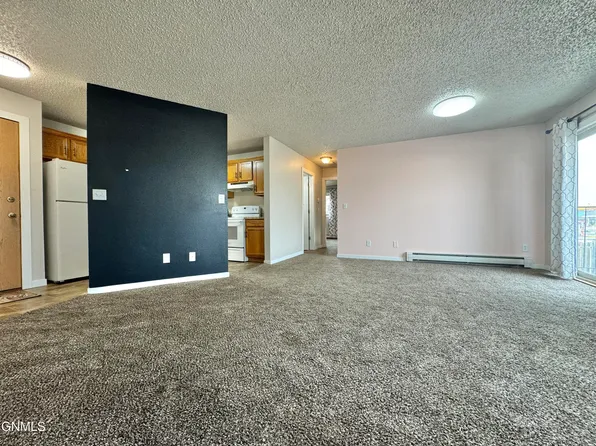1112 Portland Dr APT 201, Bismarck, ND 58504