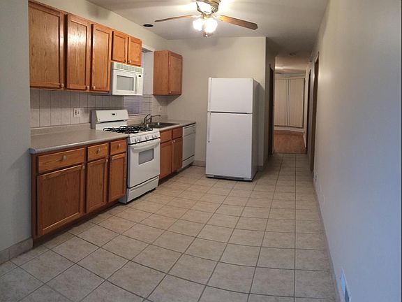 2nd image of 3614 S Paulina St