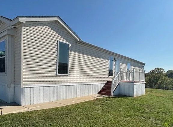 Exterior Image-2-Champion 13 Duck River Estates