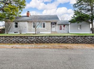 775 Fieldcrest Dr, Fenton, MO 63026