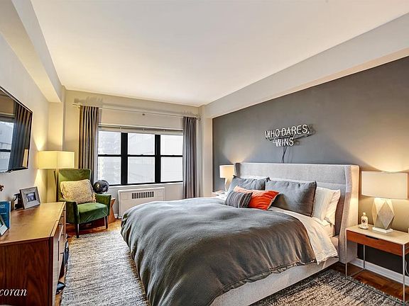 5th image of 301 E 48th St APT 15K