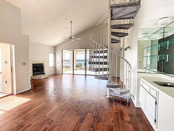 2nd image of 343 N Tropical Trl APT 401