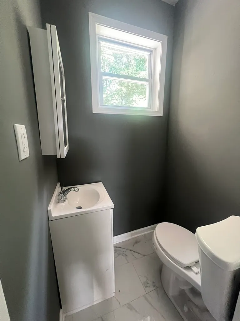 1307 Hanson Street - 1 — Photo 2