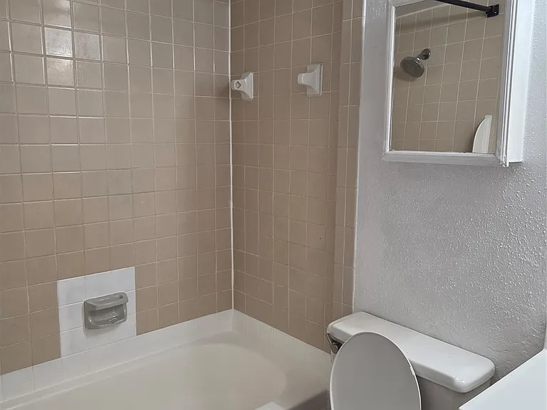 11549 S Kirkwood Rd — Photo 6