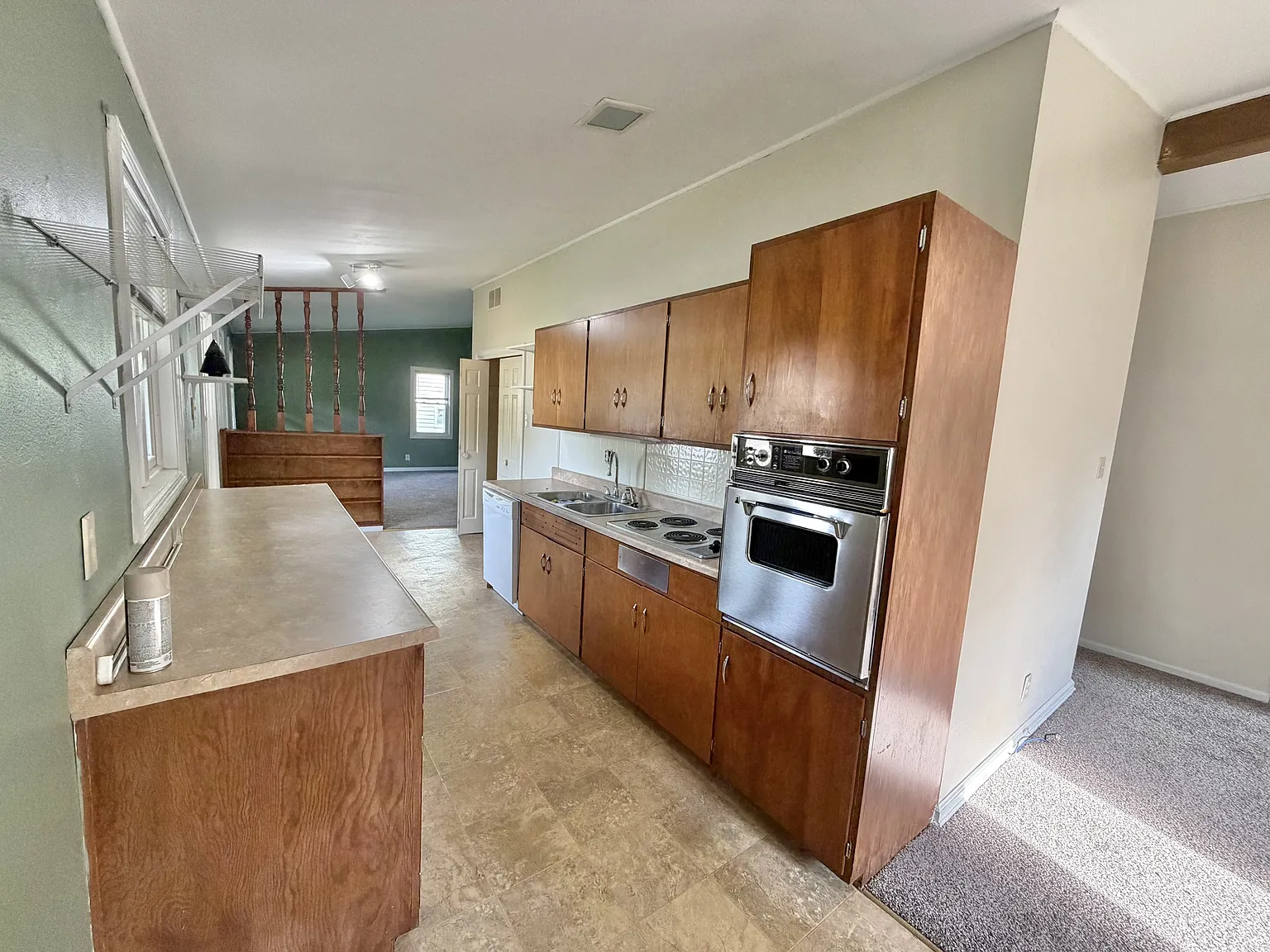 106 West Harmon Drive - 1 — Photo 4