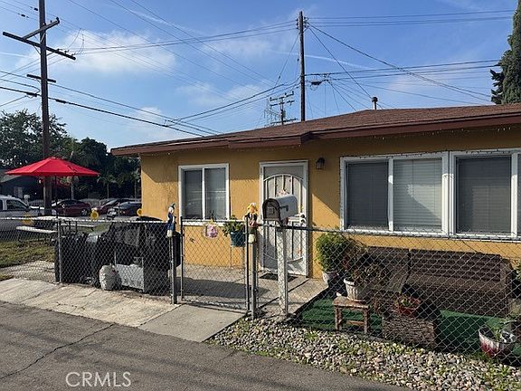 2nd image of 5523 Gotham St