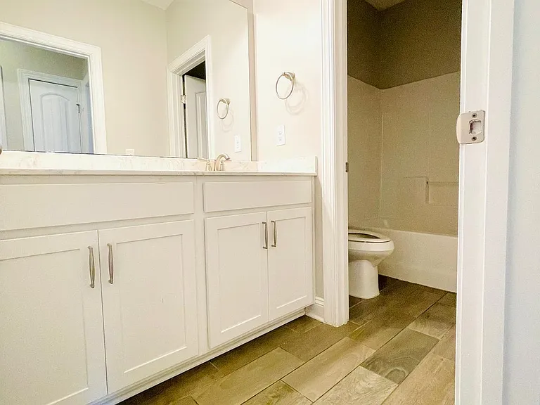 1930 Manor Stone Dr — Photo 13