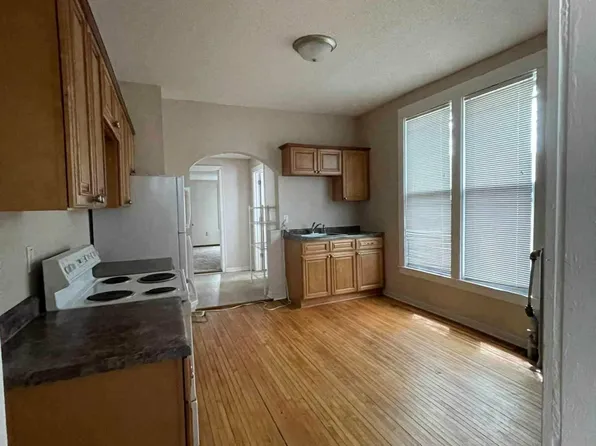 690 Conway St, Saint Paul, MN 55106