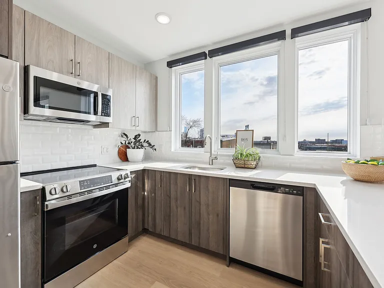 Astor by Gomes — Photo 10