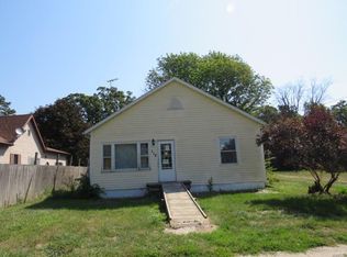 112 School St, Sawyerville, IL 62085