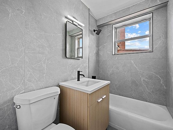 5th image of 5700 Arlington Ave APT 22G