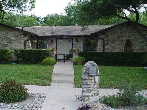 4th image of 6302 NW HANDSOME LAKE DR