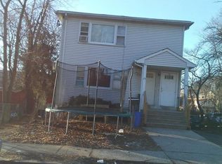 29 John St, Spring Valley, NY 10977