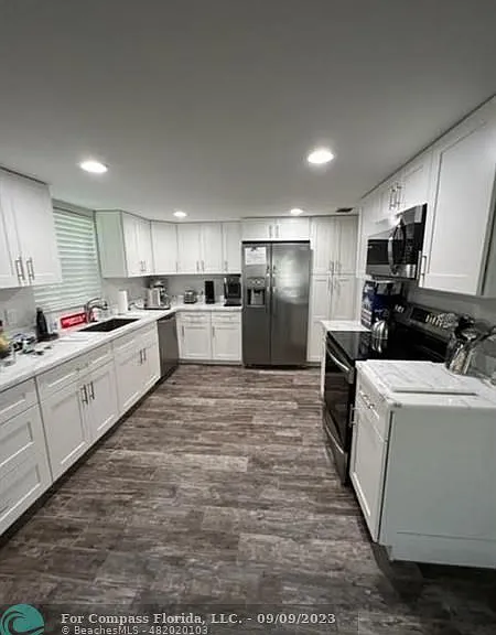 2505 Bay Dr — Photo 35