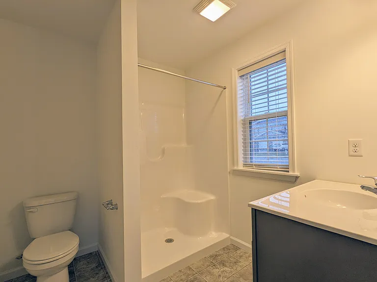 Towns Edge Apartments — Photo 20