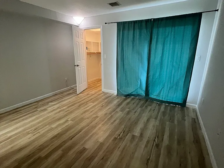 10 Manorwood Dr — Photo 7