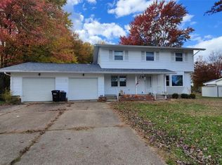 3603 Silvieus Dr, Ashtabula, OH 44004