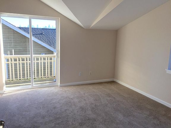 5th image of 3613 22nd Ave W #A