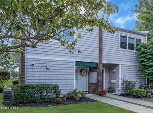 26 Locust Ct, Spring Lake, NJ 07762