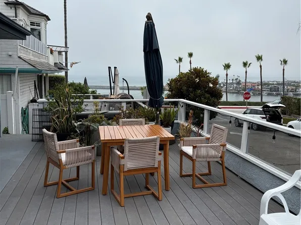 206 Fernleaf Ave #A, Corona Del Mar, CA 92625