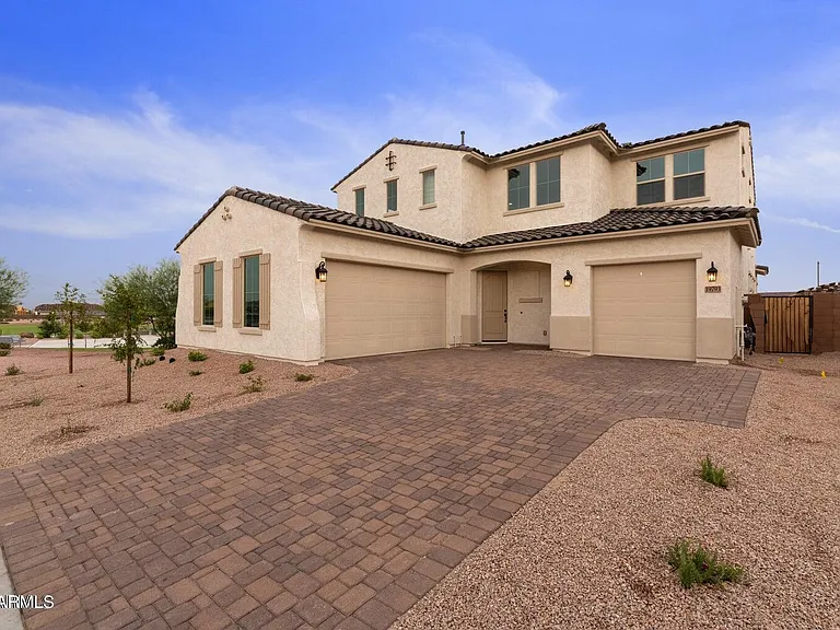 19793 W Earll Dr — Photo 3