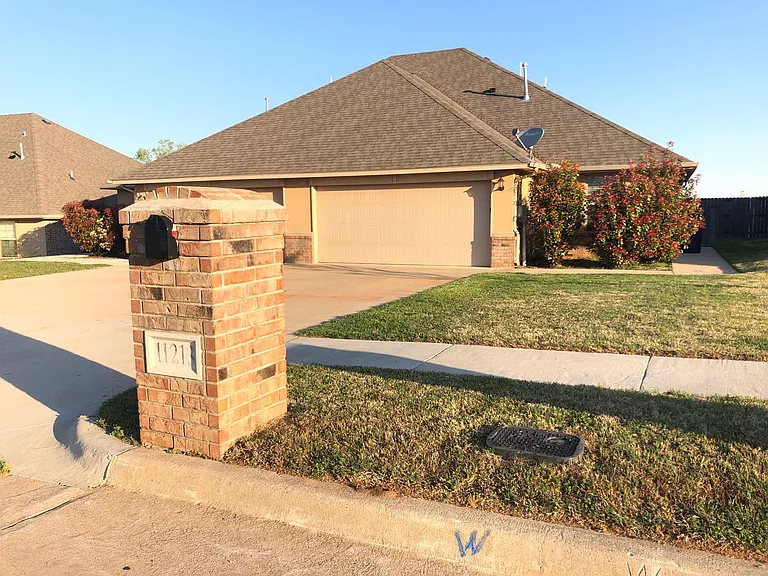11213 Coachmans Rd — Photo 2