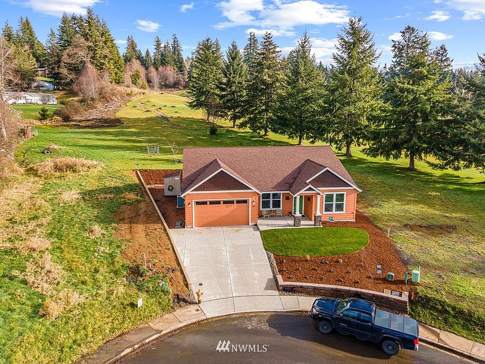 2nd image of 9 Linquist Lane