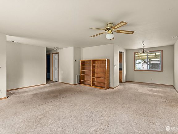 3rd image of 209 E Eagle Street