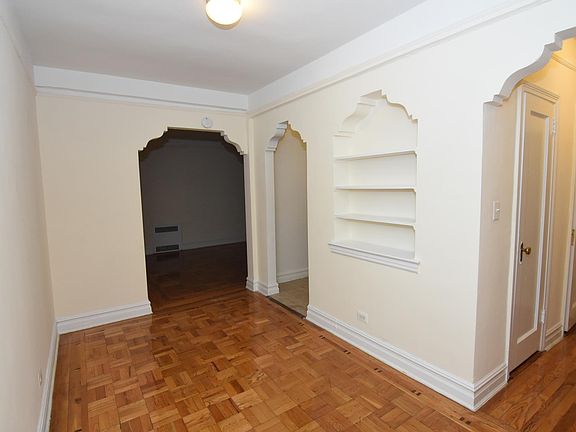 5th image of 2828 Kings Hwy APT 2D