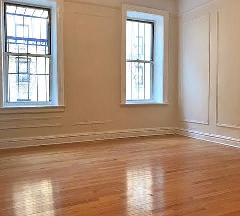 5th image of 227 Haven Ave APT 1G