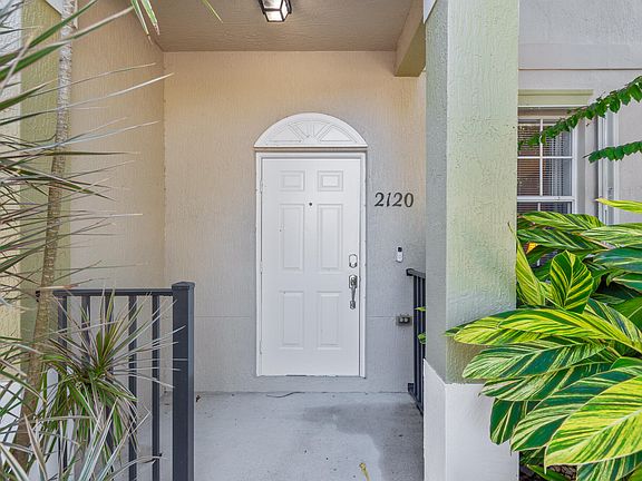 5th image of 2120 SE Eatonville Drive