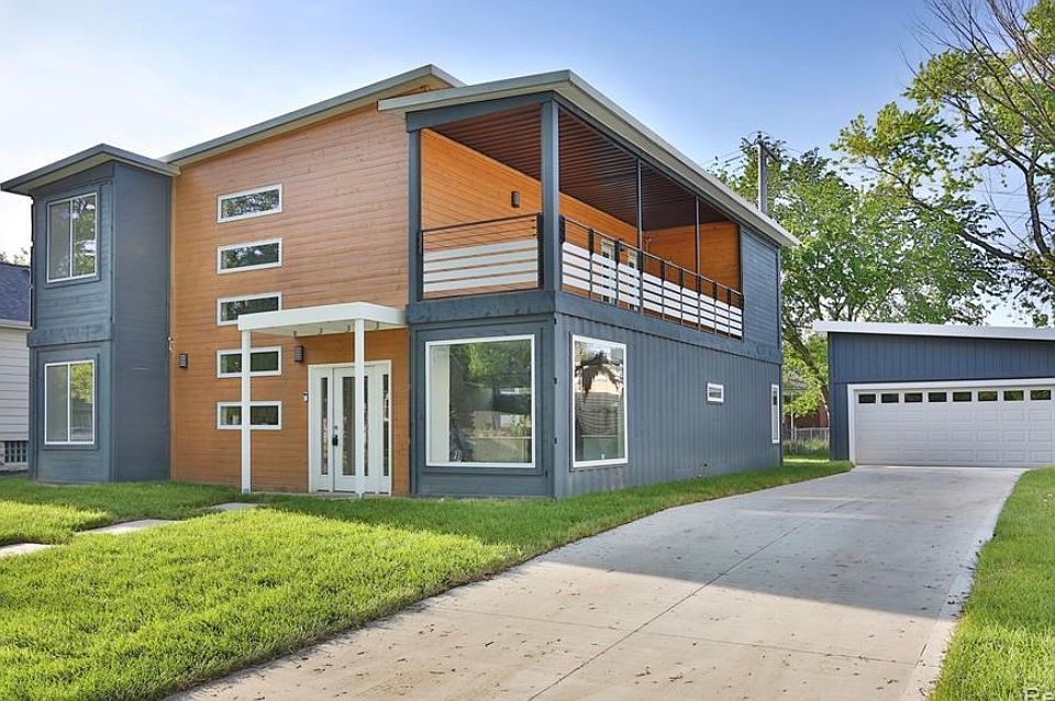 1st image of 857 Camden Ave