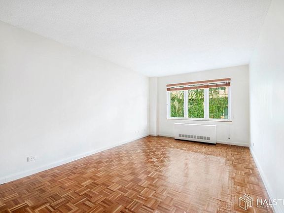 5th image of 110 W 90th St APT 4F