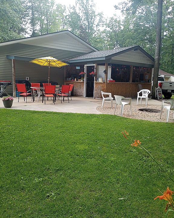 215 Veterans Dr, MI 48653 Zillow