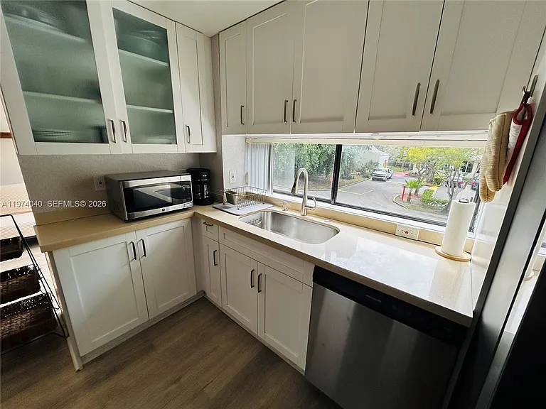 17021 N Bay Rd #219 — Photo 11