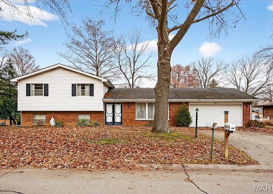 1st image of 521 Leawood Dr