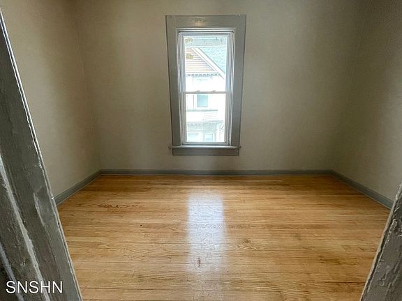 5th image of 2465A N 9th St #11028989