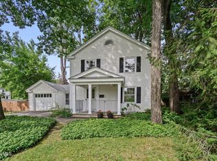 5 Woodridge Road, Delmar, NY 12054