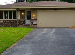 4232 S 92nd St, Milwaukee, WI 53228